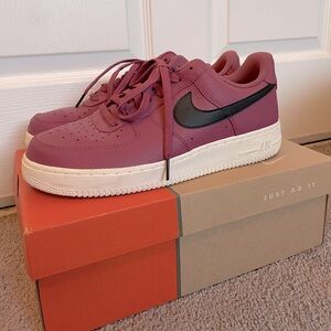 Nike Force 1 Bordeaux Size 10.5
